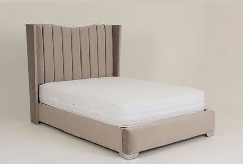 Isabella Wing Bed