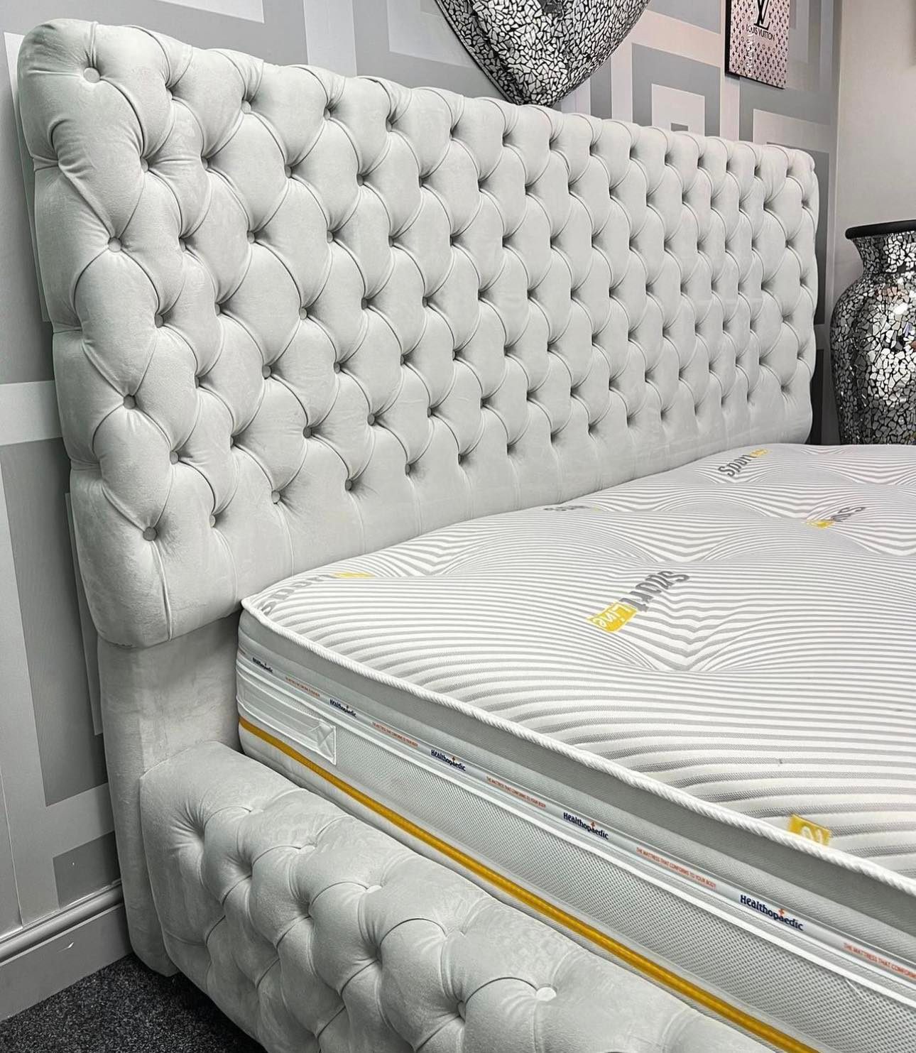 Curve Windermere Ambassador Bed